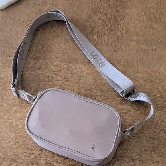 Lole Handbags - Lole grey belt bag